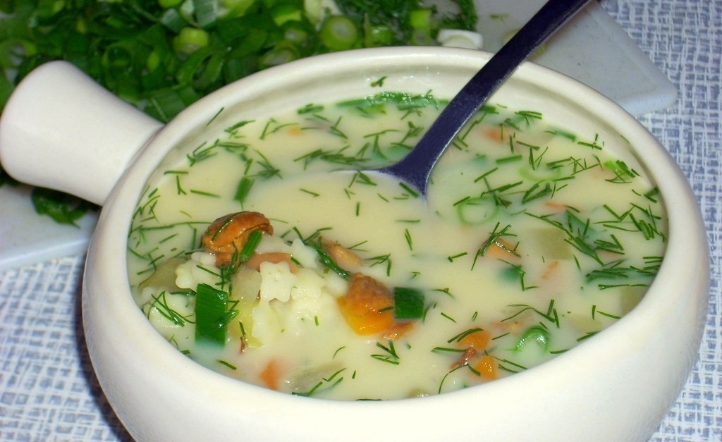 Грибний суп із плавленим сирком