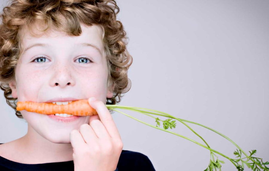 12 порад, як привчити дитину до здорового харчування