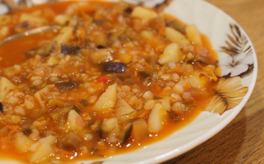 Томатно-гречаний суп