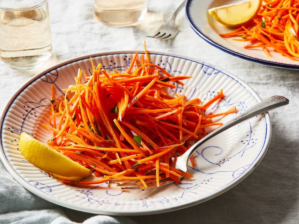 Як приготувати салати з моркви. Смачні рецепти